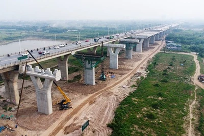 Cầu Vĩnh Tuy 2 tăng tốc thi công, sẽ hoàn thành vào tháng 6/2023