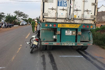 Vụ tai nạn liên hoàn giữa xe container và xe máy ở Đak Đoa: Xác định nguyên nhân ban đầu