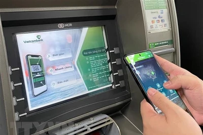 Cận Tết, ATM vắng khách trong khi app ngân hàng "tắc đường"