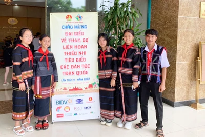 Những "bông hoa" chăm ngoan, học giỏi ở Gia Lai