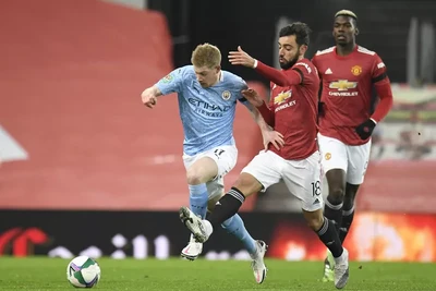 Lập cú đúp ở Old Trafford, Man City đoạt vé chung kết League Cup