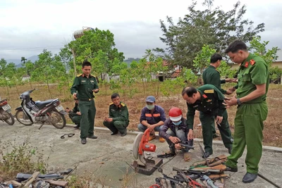 Kbang: Tiêu hủy hơn 300 khẩu súng các loại