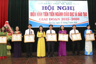 Hội nghị điển hình tiên tiến ngành Giáo dục và Đào tạo tỉnh Gia Lai giai đoạn 2015-2020