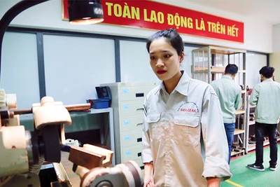 Nữ sinh viên tiêu biểu trong nghiên cứu khoa học