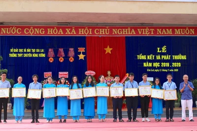 Trường THPT chuyên Hùng Vương: 99,9% học sinh xếp loại học lực khá, giỏi