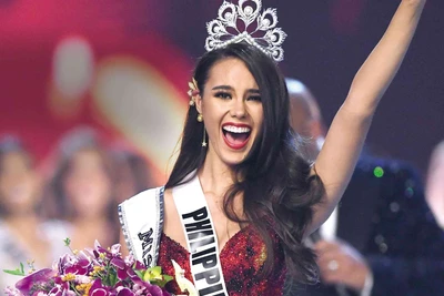 Hoa hậu Hoàn vũ Catriona Gray đến Việt Nam