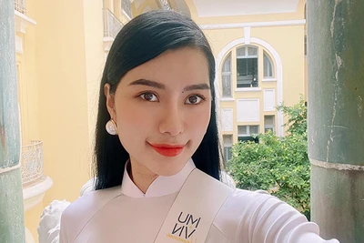 Cô gái cao 1,79m có nét giống Phạm Hương gây chú ý tại Miss Universe Vietnam