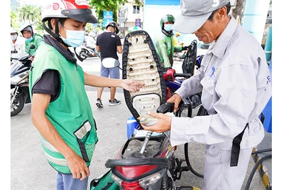 Giá xăng gây áp lực lạm phát