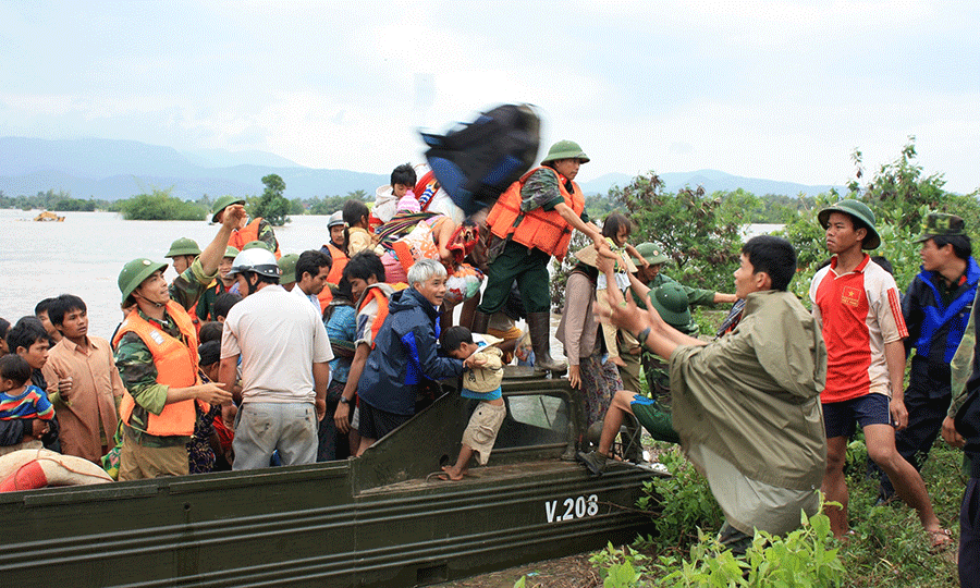 Phát huy truyền thống anh hùng, xây dựng Quân đoàn vững mạnh toàn diện