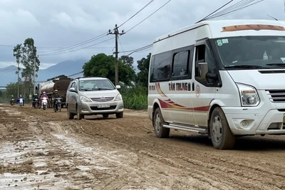 Không dừng thu phí tại trạm BOT trên Quốc lộ 19 qua Bình Định, chỉ đề nghị sửa đường