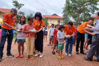 Kỷ niệm 6 năm thành lập Câu lạc bộ hiến máu nhân đạo "Giọt hồng Pleiku"