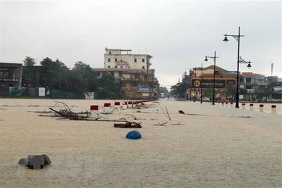 Thừa Thiên-Huế: Mưa cực lớn gây ngập hàng ngàn ngôi nhà