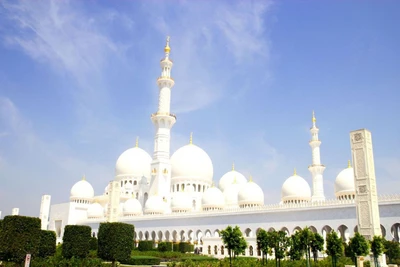 Sheikh Zayed - Thánh đường trắng tuyệt đẹp ở Abu Dhabi