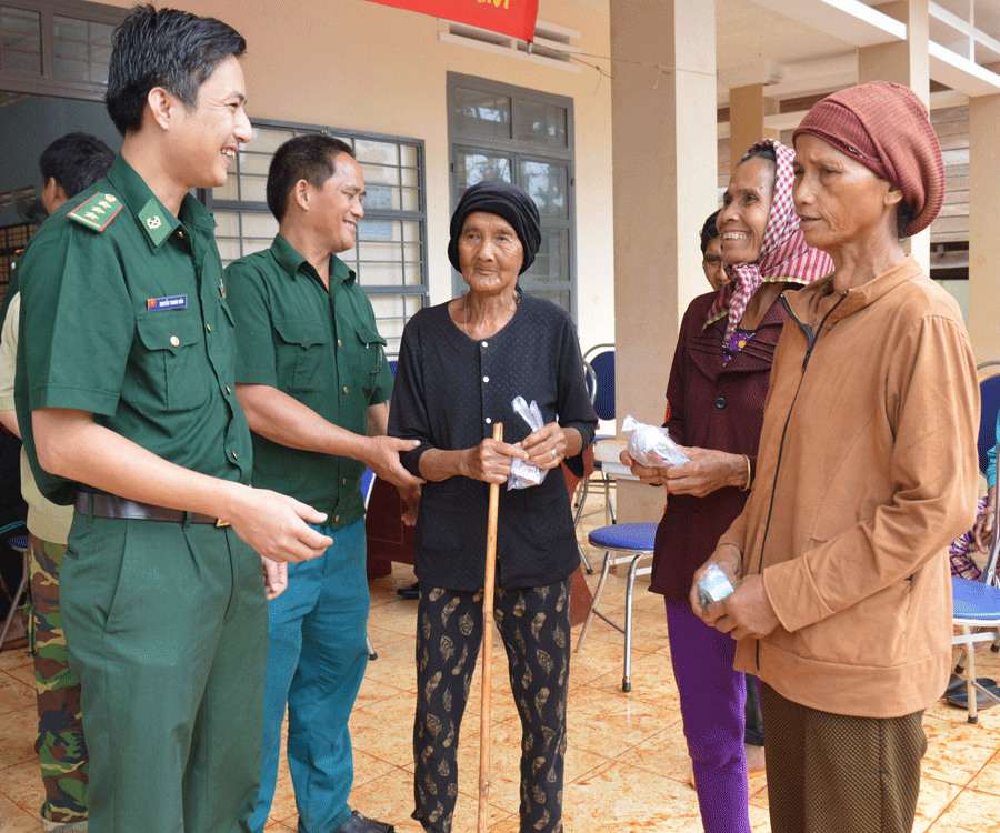 Đồn Biên phòng Ia Pnôn: Đẩy mạnh công tác vận động quần chúng