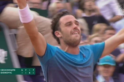 Novak Djokovic 1-3 Marco Cecchinato