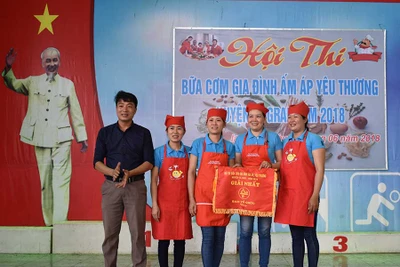 Hội thi "Bữa cơm gia đình, ấm áp yêu thương"