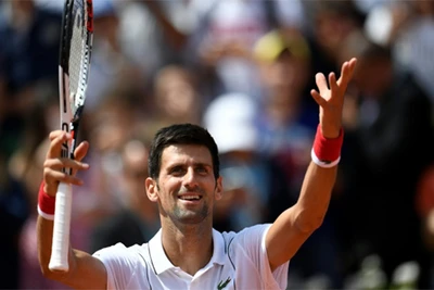 Djokovic vượt ải, bất ngờ liên tiếp tại vòng 3 Pháp mở rộng