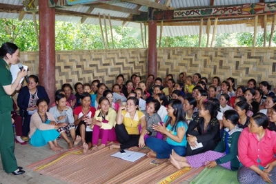 "Lũy thép" trên vành đai biên giới- Bài 2: Xây thế trận lòng dân