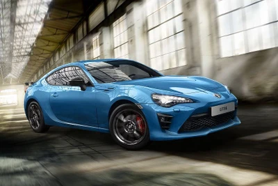 Xe thể thao Toyota GT86 bản đặc biệt giá từ 915,5 triệu đồng