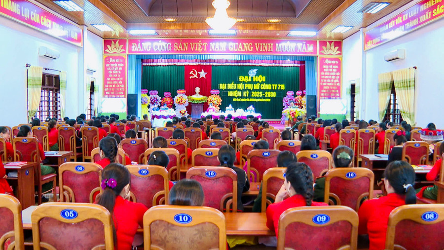 Toàn cảnh Đại hội đại biểu Hội Phụ nữ Công ty 715 nhiệm kỳ 2025-2030. Ảnh: P'Piên toan-canh-dai-hoi-dai-bieu-hoi-phu-nu-cong-ty-715-nhiem-ky-2025-2030.jpg