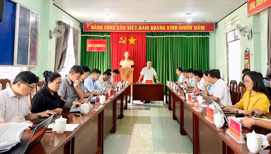 quang-canh-buoi-lam-viec-anh-vu-thao.jpg