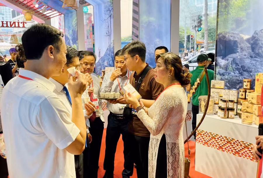 lang-nghe.jpg