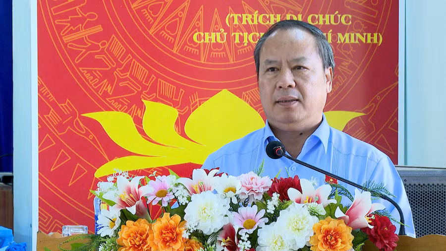 pho-bi-thu-tinh-uy-truong-doan-doan-dai-bieu-quoc-hoi-tinh-gia-lai-chau-ngoc-tuan-trinh-bay-chuong-trinh-hanh-dong-tai-hoi-nghi-anh-manh-ha.jpg