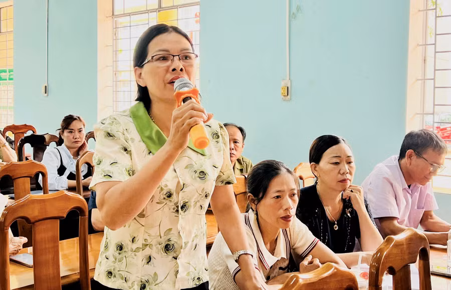 cu-tri-vuong-thi-kieu-xa-ia-nan-neu-nhung-kien-tri-tai-hoi-nghi-tiep-xuc-cu-tri-anh-huy-toan.jpg