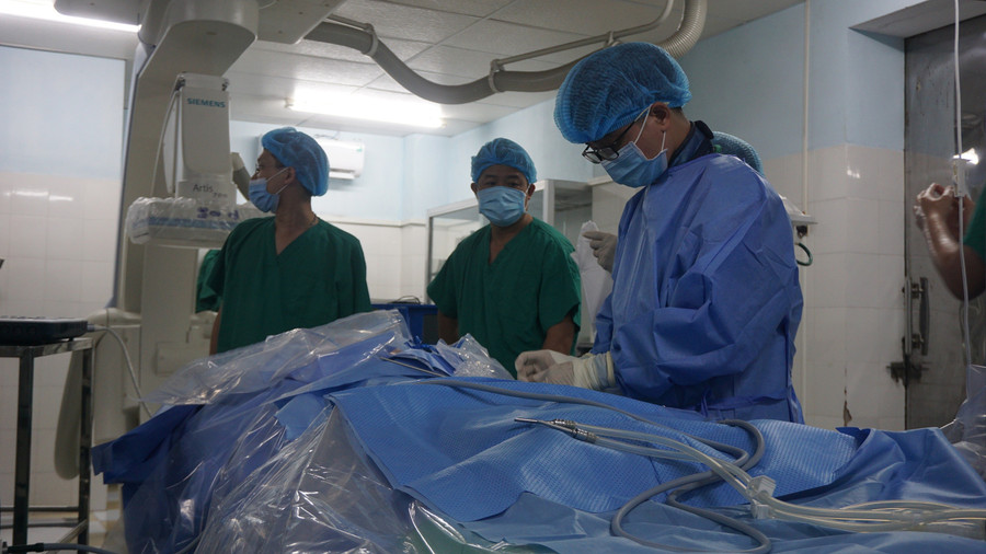 Các cơ sở y tế phải chủ động kế hoạch mua sắm đầy đủ thuốc, nhất là thuốc cấp cứu, phòng dịch, chế phẩm máu và thuốc tiền mê giảm đau. Ảnh: Thảo Khuy 61-2.jpg