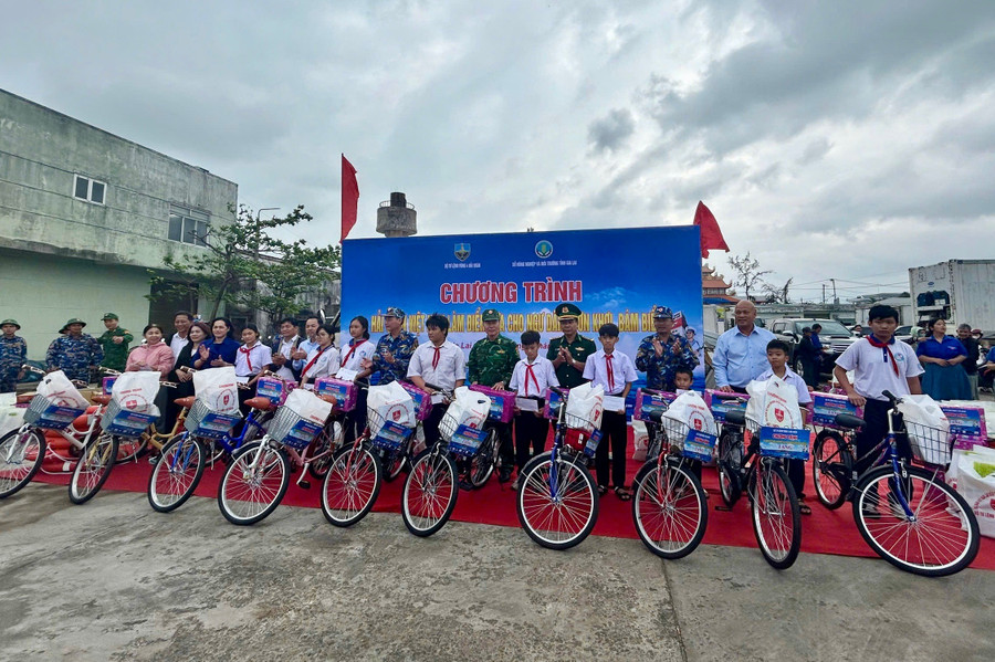 tang-xe-dap-cho-hoc-sinh.jpg