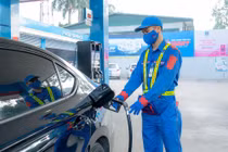 Chiều 6-8, giá xăng dầu đồng loạt giảm sau 3 phiên tăng liên tiếp
