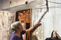 Thi công cao tốc gây nứt nhà: Người dân mòn mỏi đợi bồi thường suốt 2 năm