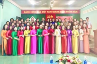 32 giáo viên tham dự hội thi Giáo viên chủ nhiệm lớp giỏi phường Diên Hồng.