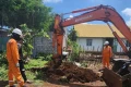 Công ty Điện lực Gia Lai đã nhanh chóng huy động tối đa nhân lực, vật lực tập trung khắc phục hậu quả tại các khu vực bị ảnh hưởng. Ảnh: C.H