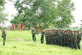 Trung đoàn 1 khai mạc hội thi cán bộ trung đội trưởng huấn luyện kỹ thuật chiến đấu bộ binh giỏi. Ảnh: Hoa lê