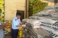 Lực lượng Quản lý thị trường tỉnh Gia Lai đã xử phạt nhiều cơ sở bán phân bón không đạt chuẩn, với số tiền hàng trăm triệu đồng.