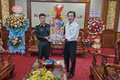 Lãnh đạo Báo Gia Lai thăm và chúc mừng các đơn vị quân đội