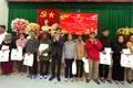 Hội Chữ thập đỏ Gia Lai trao 100 suất quà Tết cho người dân xã Canh Vinh 