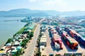 Cao tốc Quy Nhơn-Pleiku hình thành sẽ thu hút các hãng tàu mở tuyến dịch vụ trực tiếp tại cảng biển Quy Nhơn để tiếp nhận hàng hóa xuất nhập khẩu. Ảnh: Minh Phương