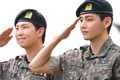 V và RM (BTS) xuất ngũ