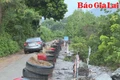 Nguy cơ mất an toàn giao thông ở điểm sạt lở tại thị trấn Ia Ly, huyện Chư Păh