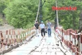 Gia Lai: Kiểm tra cầu treo để đảm bảo an toàn trong mùa mưa lũ 