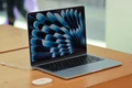Apple bí mật phát triển MacBook giá rẻ chạy trên chip của iPhone