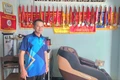 Ông Võ Ngọc Lương bên những thành tích bản thân đã đạt được. Ảnh: R.H