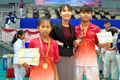 Anh em ruột chinh phục đấu trường Karate