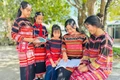 Học sinh Trường THCS bán trú Canh Thuận mặc trang phục truyền thống vào thứ Hai và thứ Năm hằng tuần. Ảnh: D.Đ