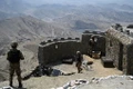 Binh sĩ Pakistan tuần tra biên giới với Afghanistan. Ảnh: AFP