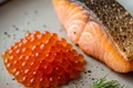 Trứng cá và nội tạng cá thường chứa nhiều cholesterol