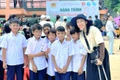 Chị Nga thường xuyên đồng hành cùng nhóm Hành trình sẻ chia trong các hoạt động thiện nguyện. Ảnh: Ngọc Duy