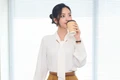 Tái định nghĩa thời trang công sở với phong cách office chic
